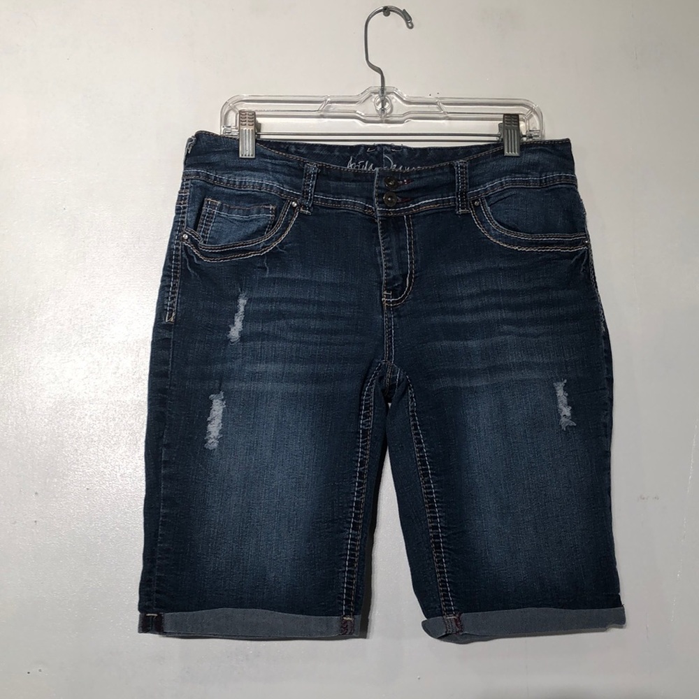 COPY - Ariya jean shorts Size 13/14